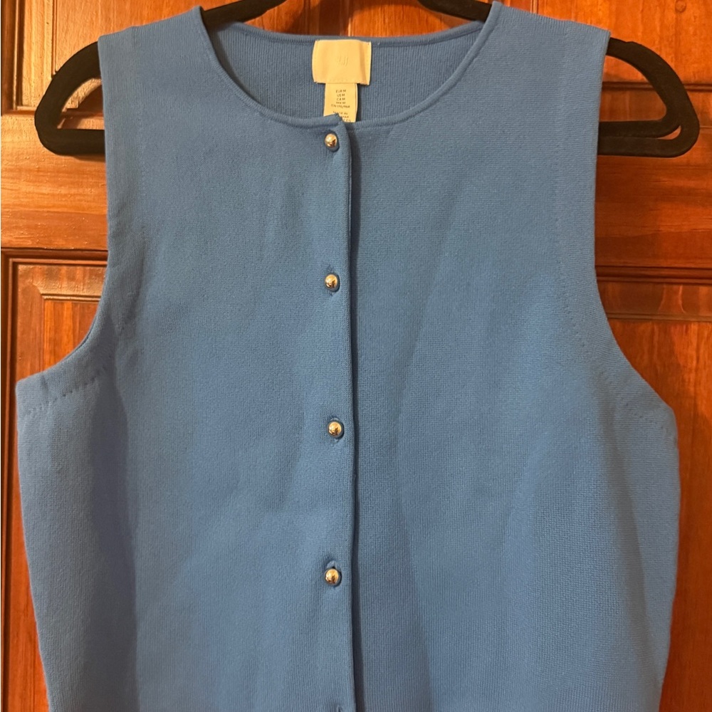 H&M Sleeveless Button-Front Tank Top in Blue